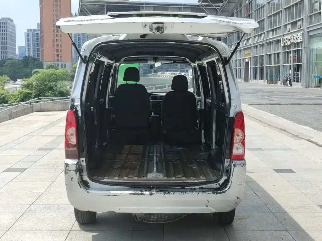 Wuling Rongguang EV — миниатюра 6
