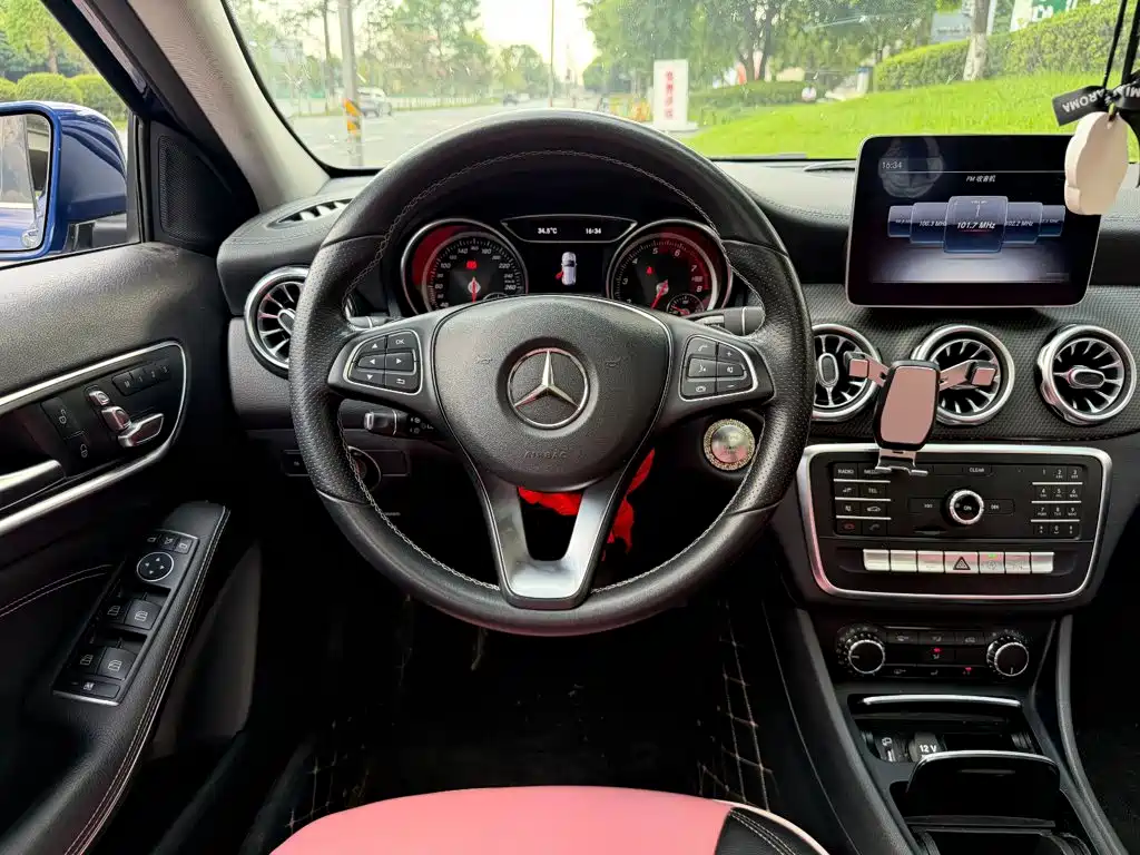 Mercedes-Benz GLA — миниатюра 14