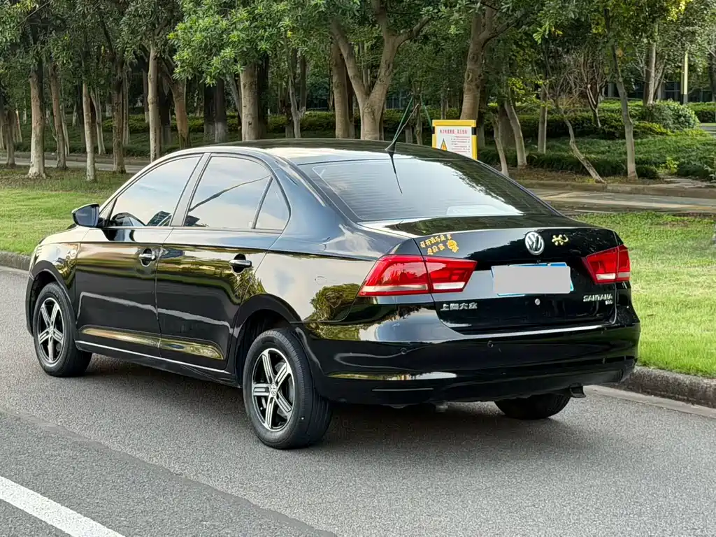 Volkswagen Santana — миниатюра 7