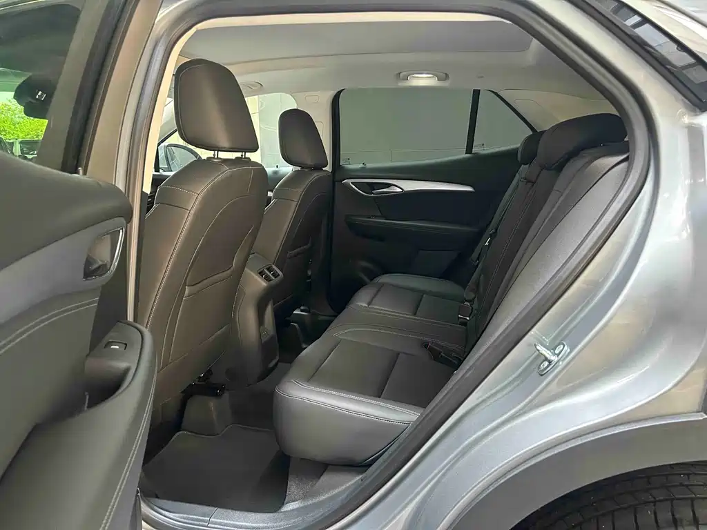 Buick Envision S — миниатюра 5