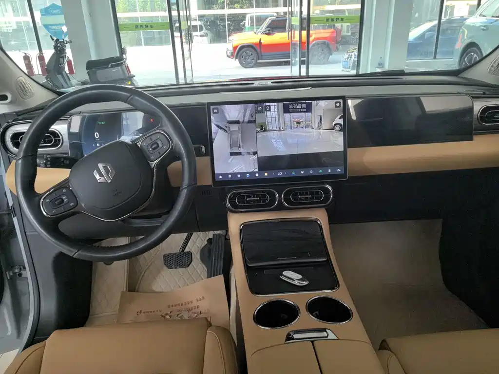 Leapmotor Leapmotor C11 — миниатюра 9