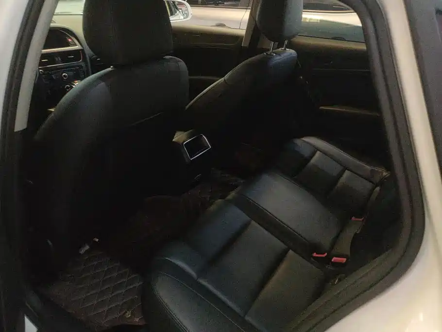 Audi A4L — миниатюра 11