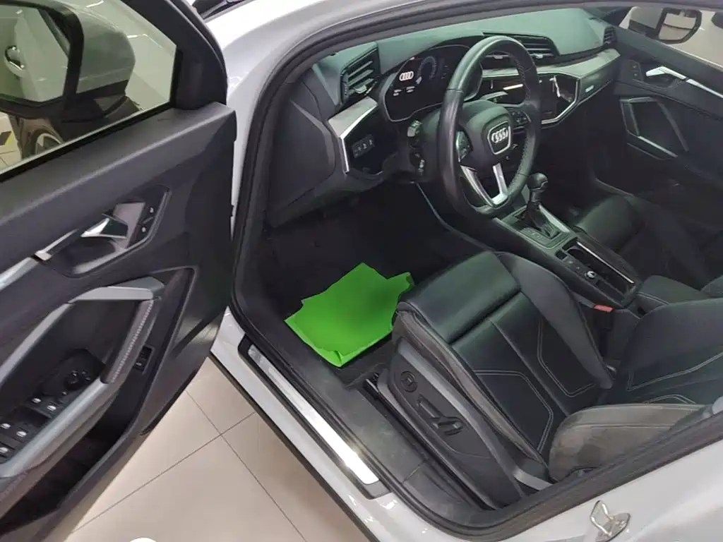 Audi Q3 — миниатюра 16