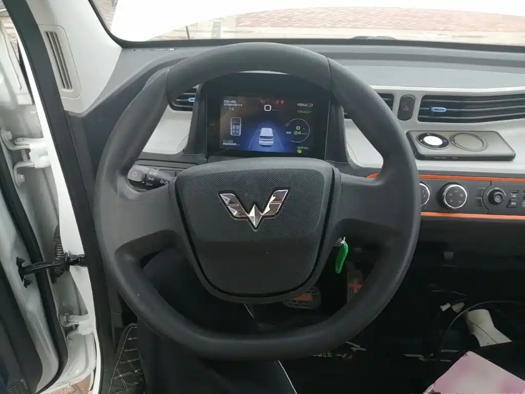 Wuling MINIEV — миниатюра 11