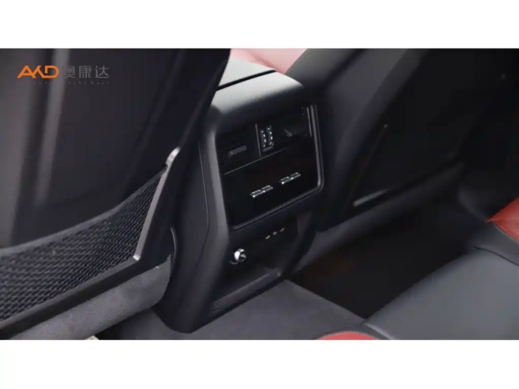 Porsche Cayenne — миниатюра 9