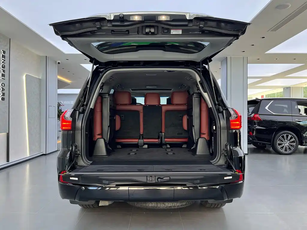 Lexus LX — миниатюра 23