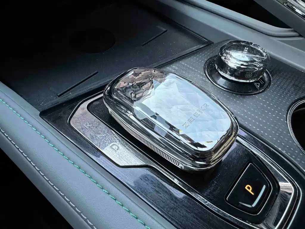 ZEEKR EXTREME KRYPTON 001