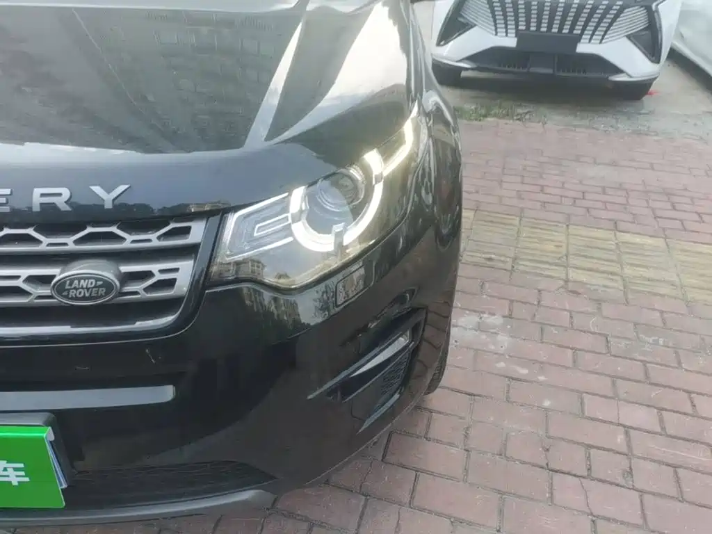 Land Rover Discovery Sport — миниатюра 24
