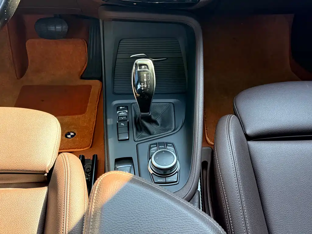 BMW X1 — миниатюра 10
