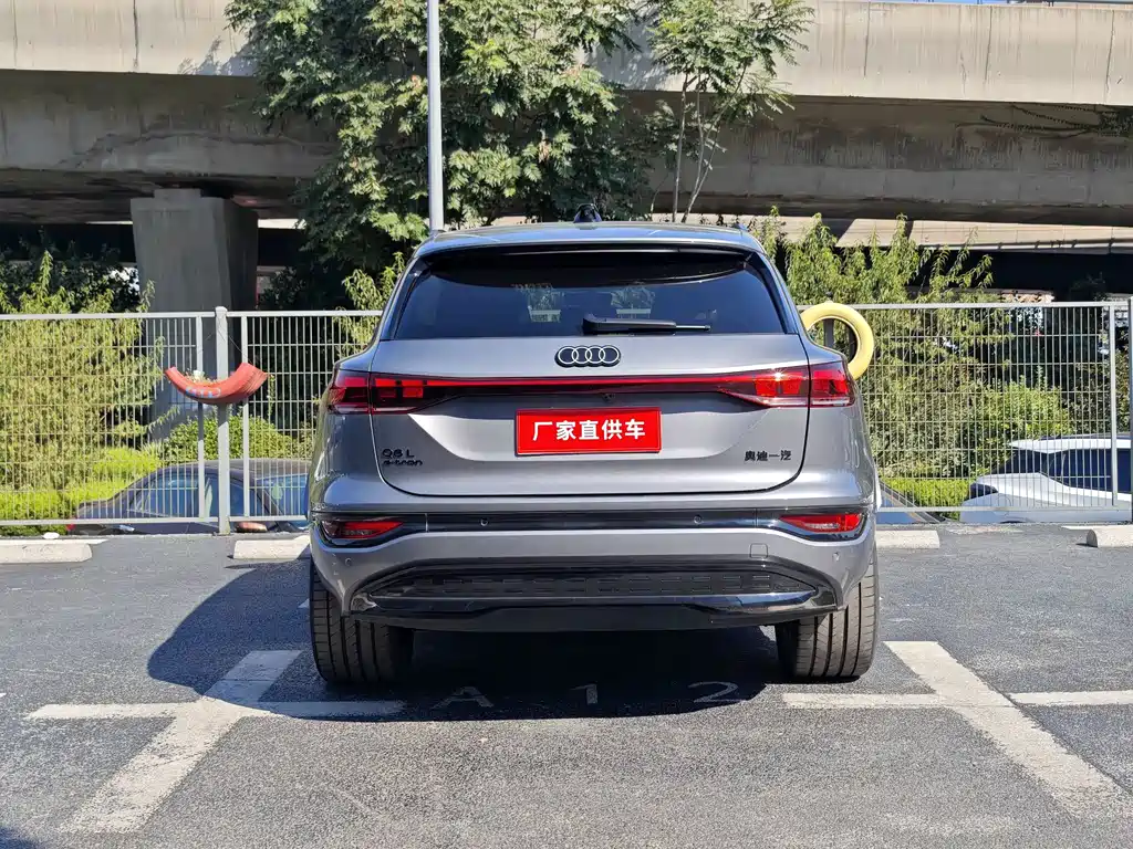 Audi Q6L e-tron — миниатюра 8