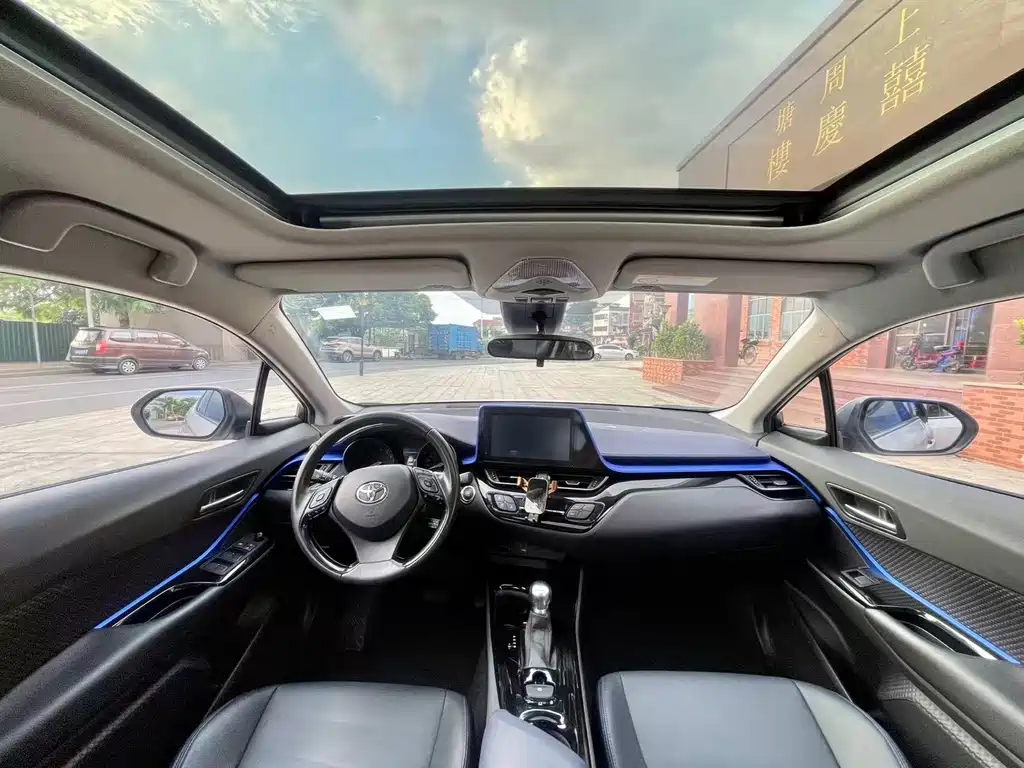 Toyota C-HR — миниатюра 4