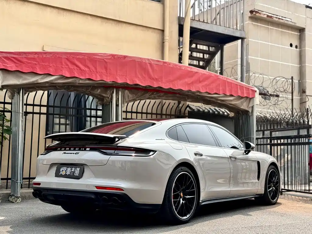 Porsche Panamera — миниатюра 3