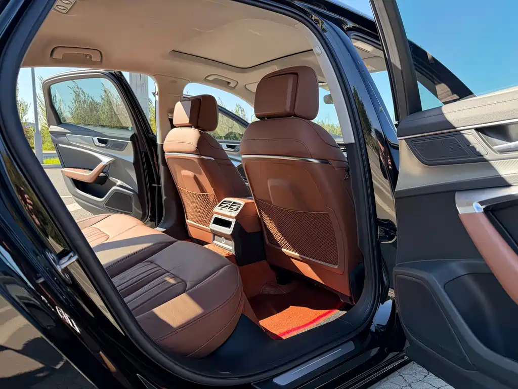 Audi A6L — миниатюра 14