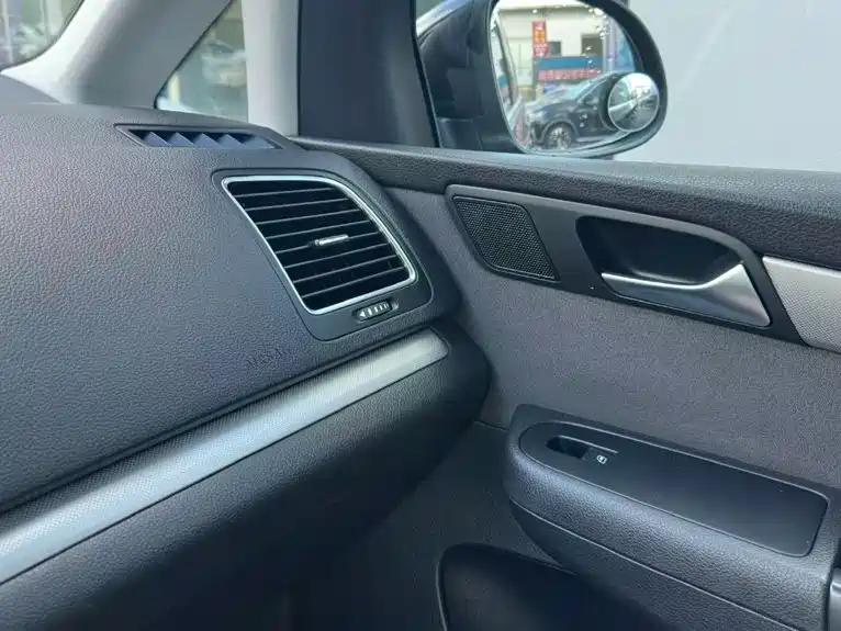 Volkswagen Sharan — миниатюра 16