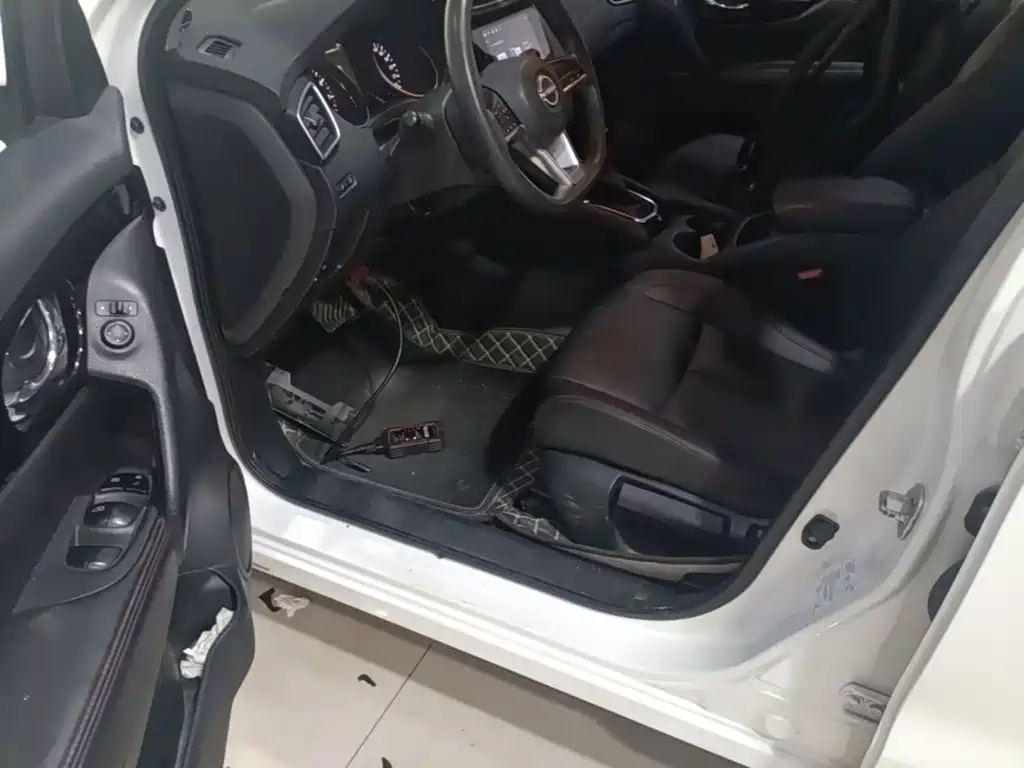 Nissan Qashqai — миниатюра 16