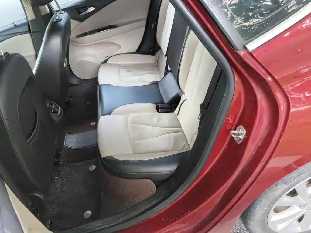 Buick Verano — миниатюра 18