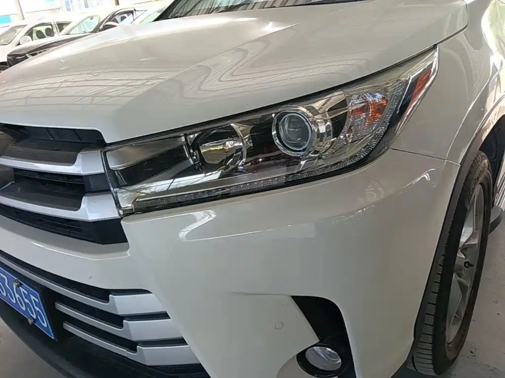 Toyota Highlander — миниатюра 24