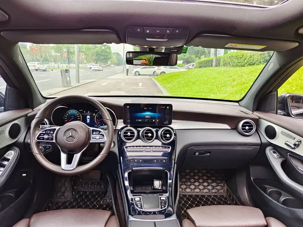 Mercedes-Benz GLC — миниатюра 10