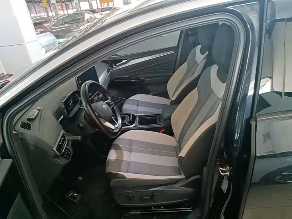 Volkswagen ID.4 Crozz — миниатюра 15