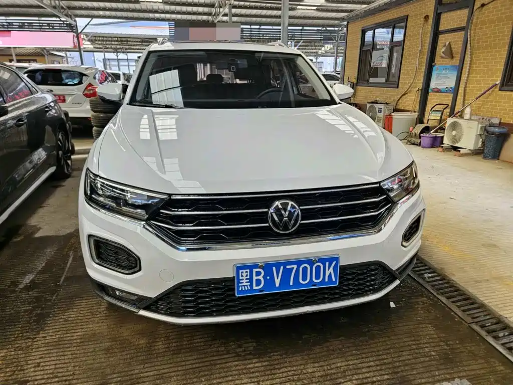 Volkswagen T-Roc — миниатюра 2