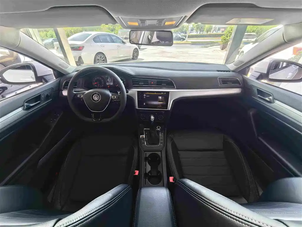 Volkswagen Lamando — миниатюра 5
