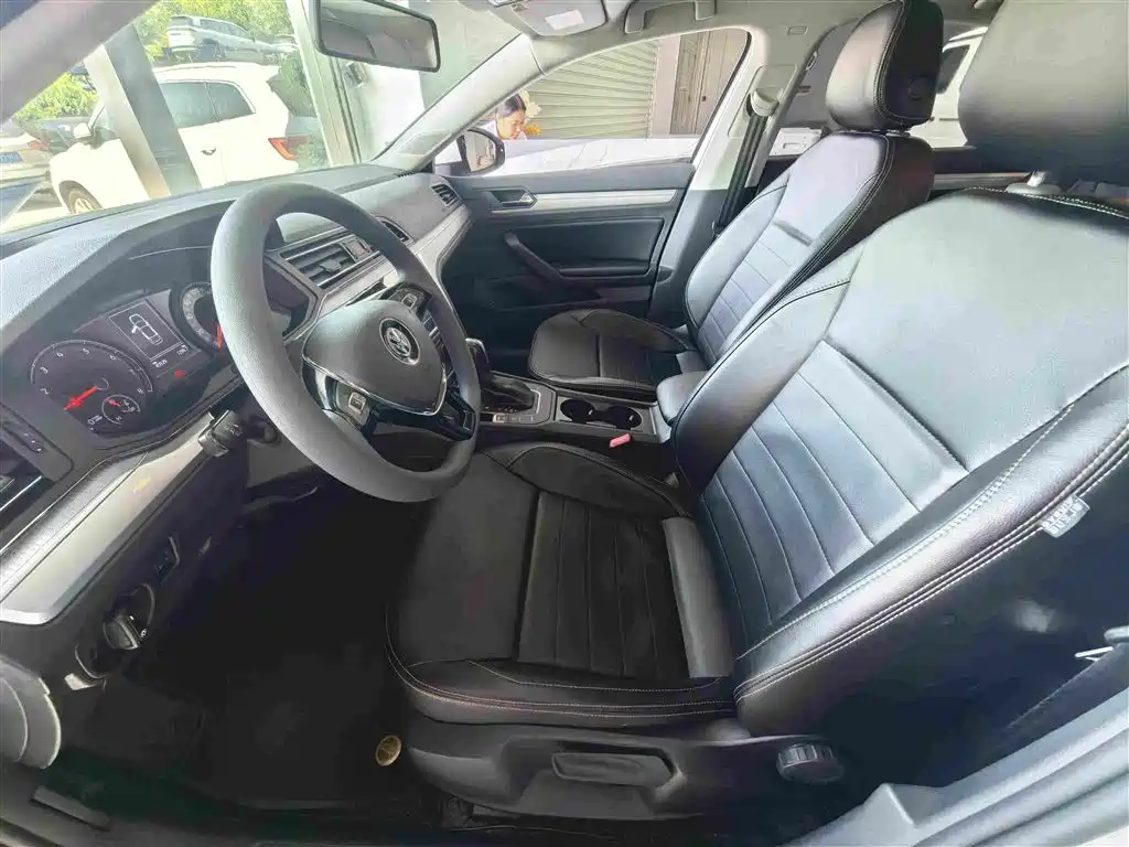 Volkswagen Lamando — миниатюра 4