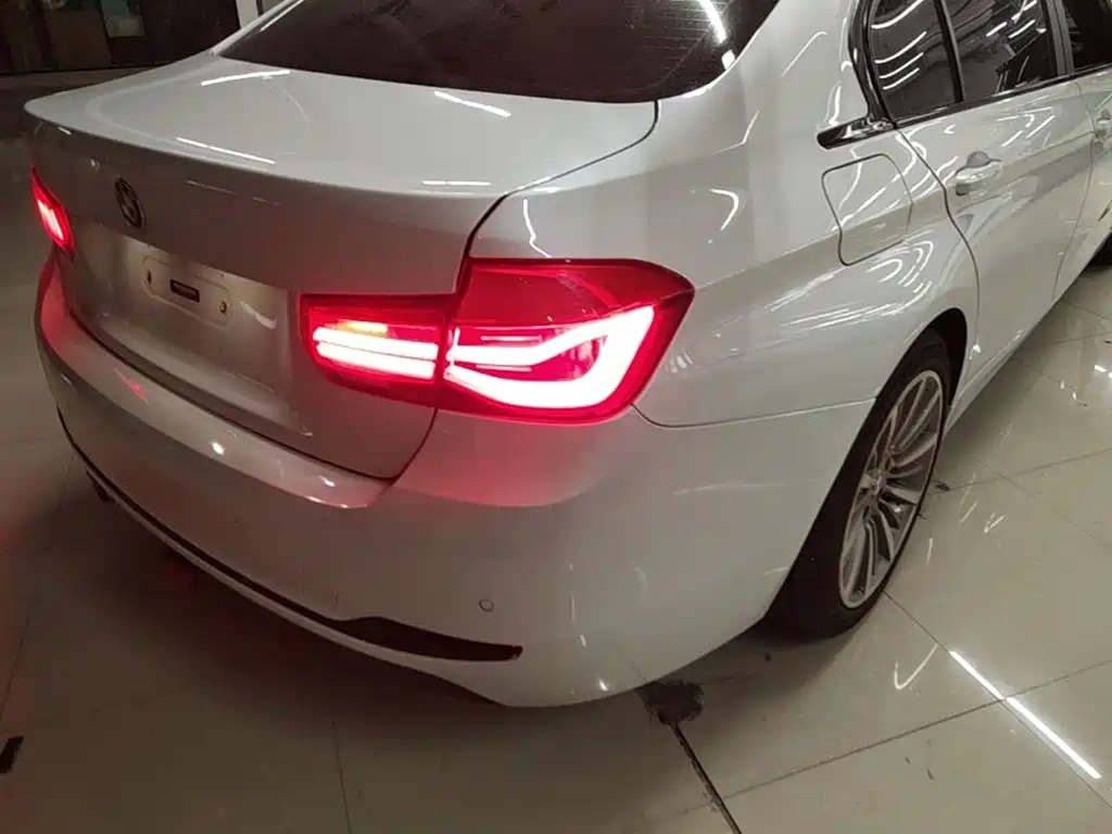 BMW 3 Series — миниатюра 8