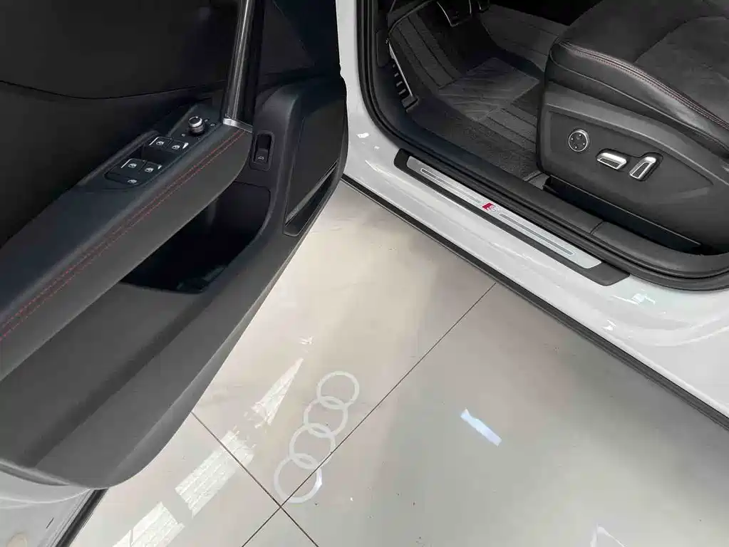 Audi Q2L — фотографии объявления, Фото 12
