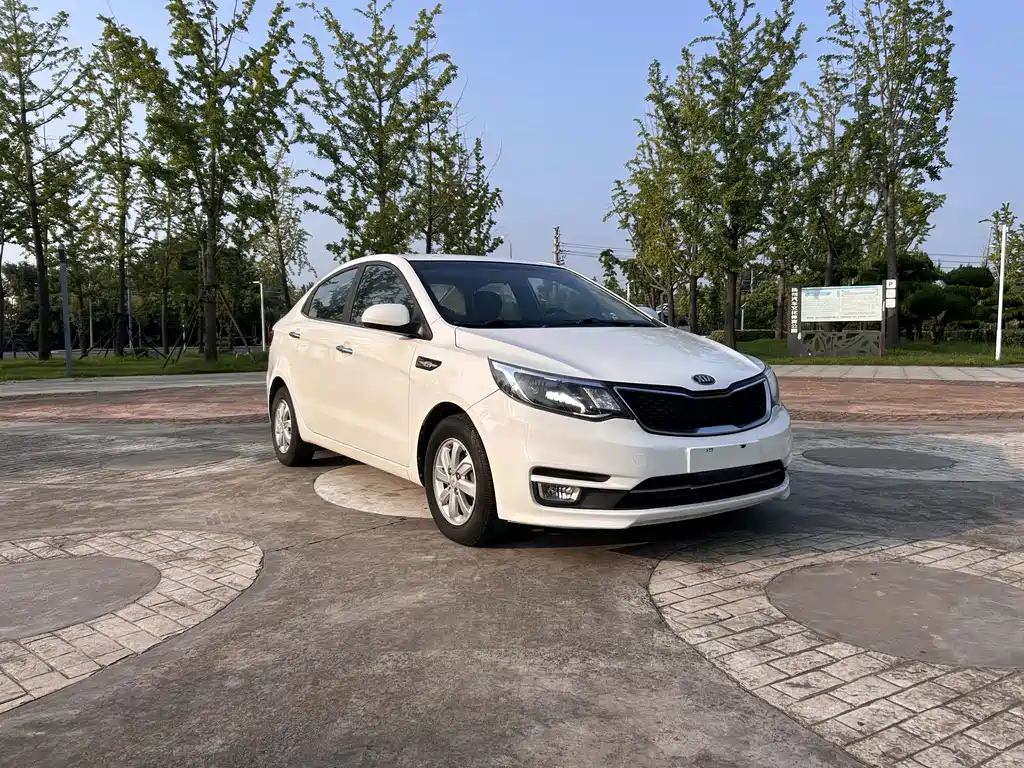 Kia K2 — миниатюра 3