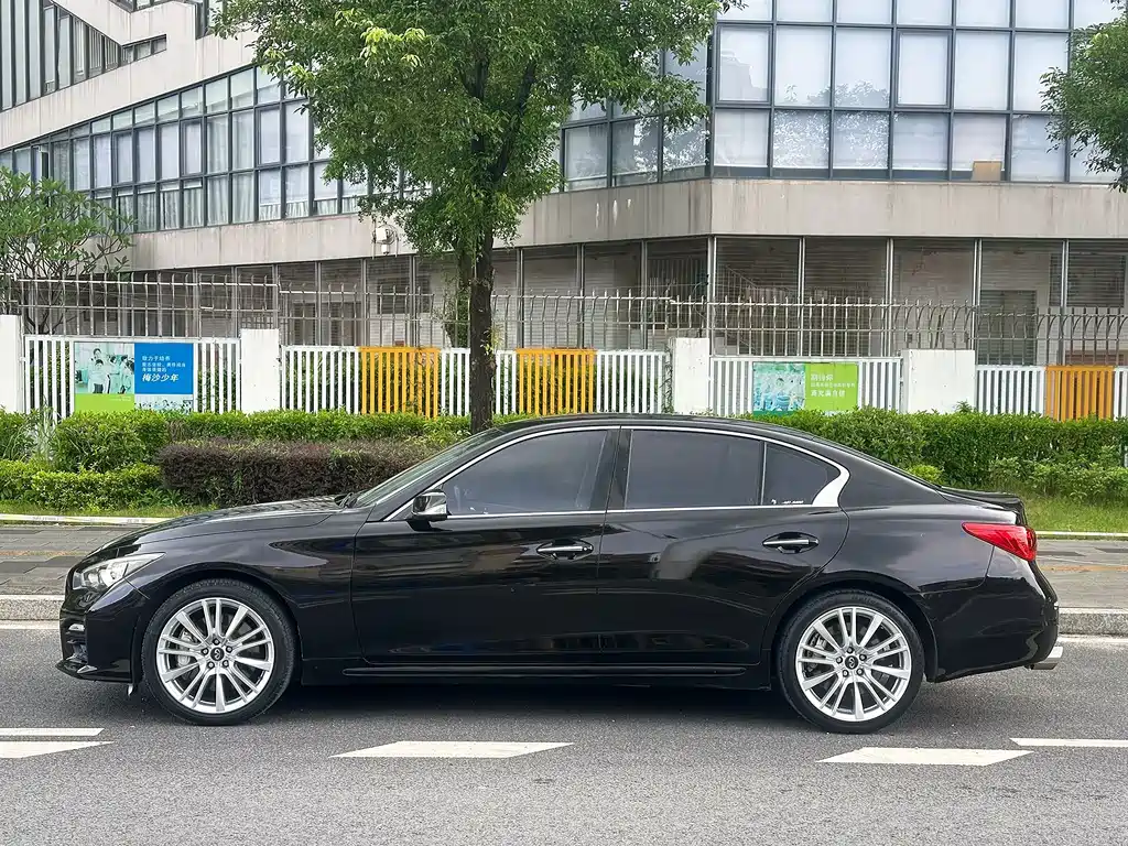 Infiniti Q50L — миниатюра 3