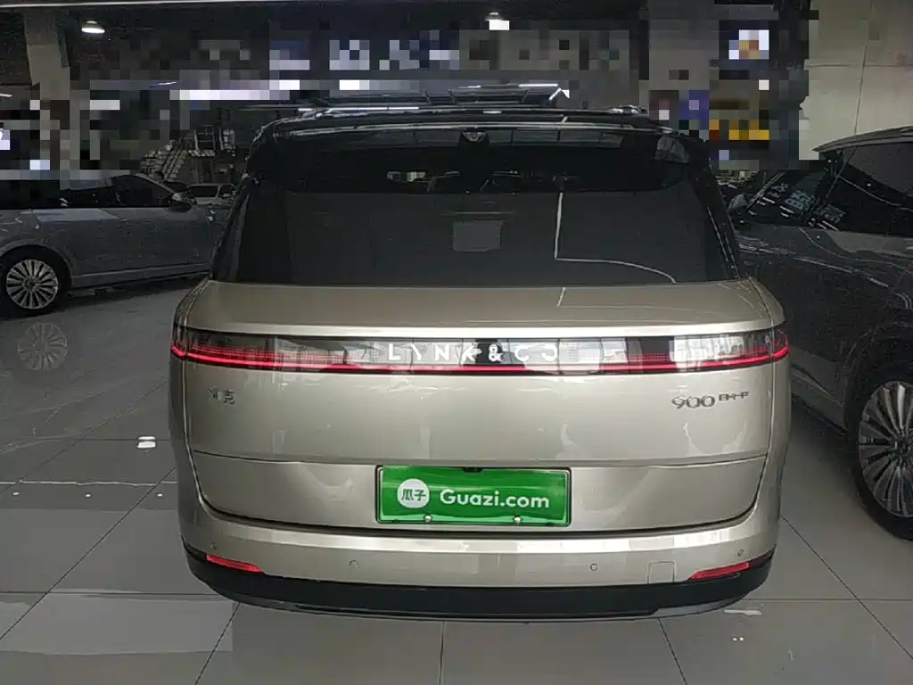 Lynk & Co 900 — миниатюра 6