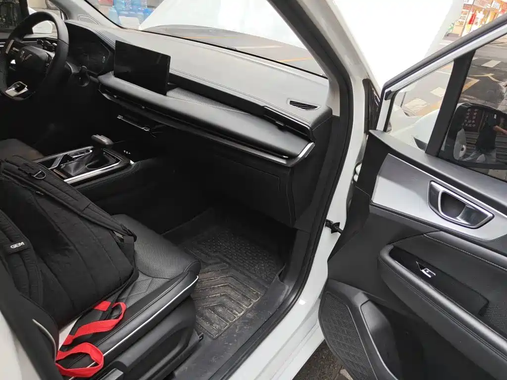 Wuling Jiachen — миниатюра 19
