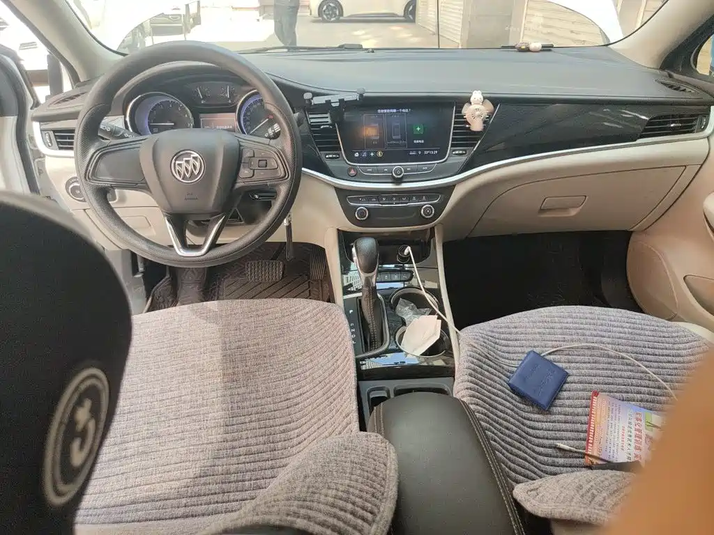 Buick Verano — миниатюра 10