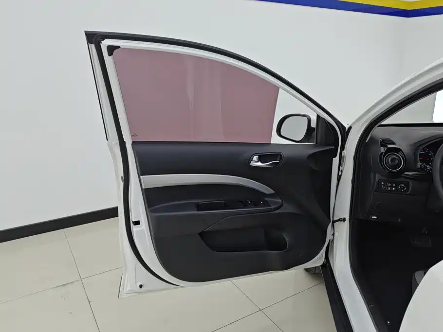 Kia KX1 — миниатюра 7