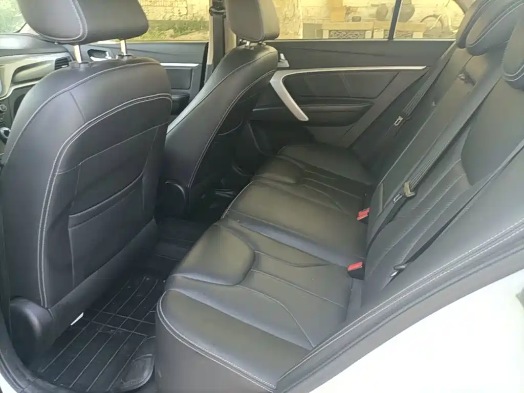 Geely Emgrand — миниатюра 17