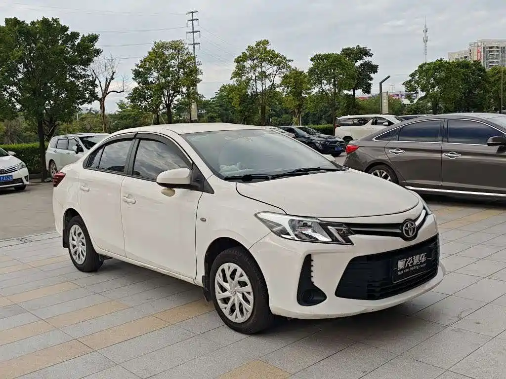 Toyota Vios — миниатюра 2