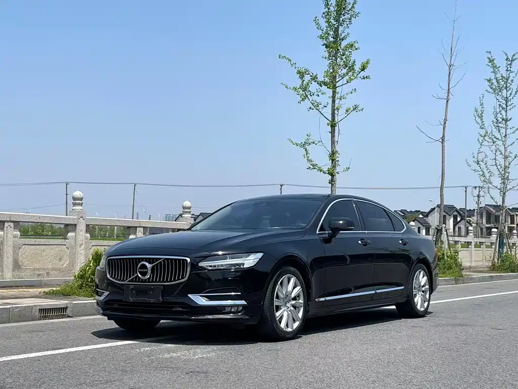Volvo S90 2020
