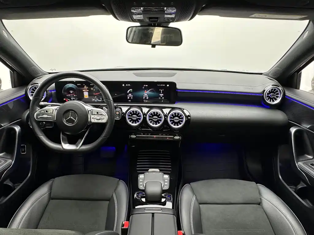 Mercedes-Benz A-Class — миниатюра 9