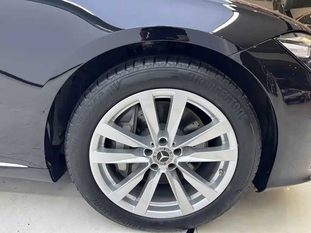Mercedes-Benz S-Class — миниатюра 7