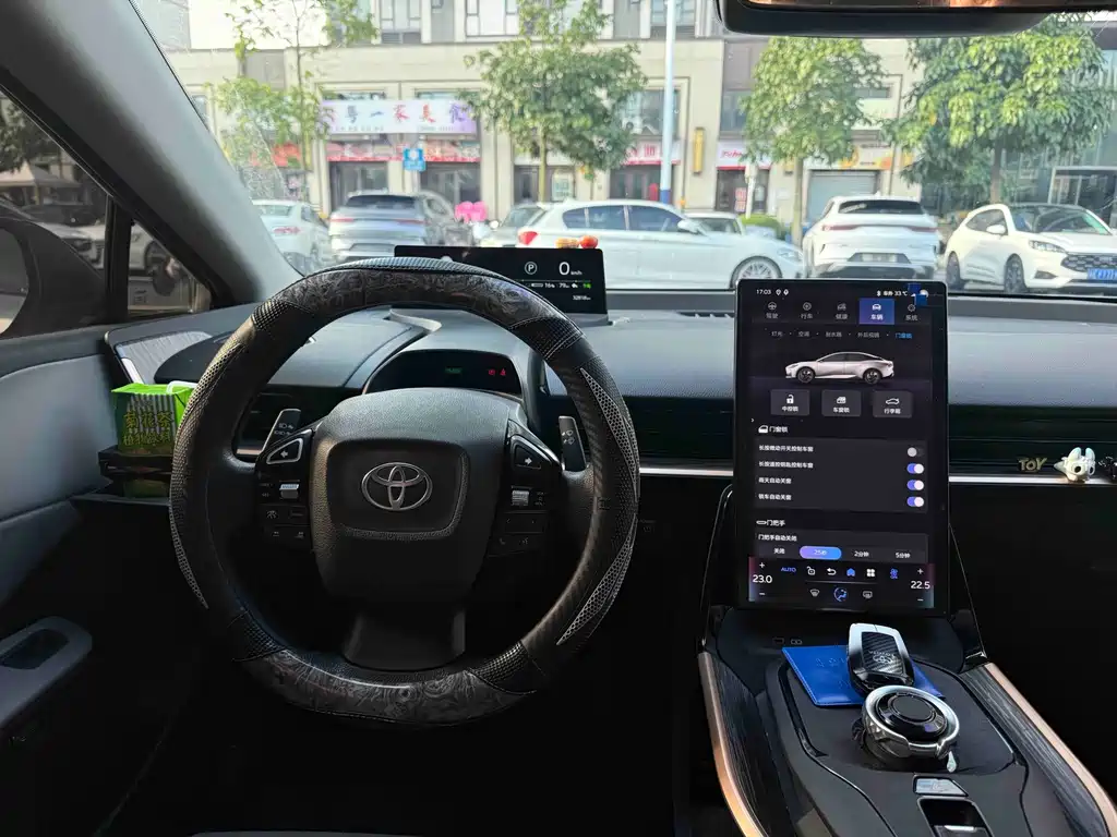 Toyota bZ3 — миниатюра 5