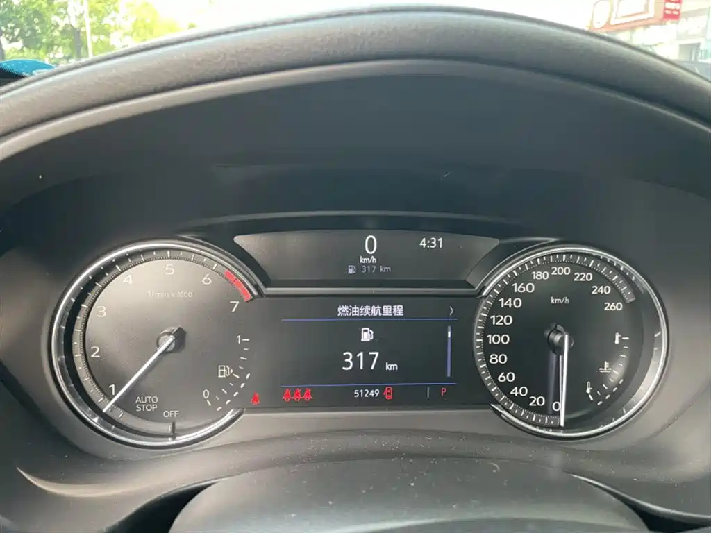 Cadillac XT4 — миниатюра 11