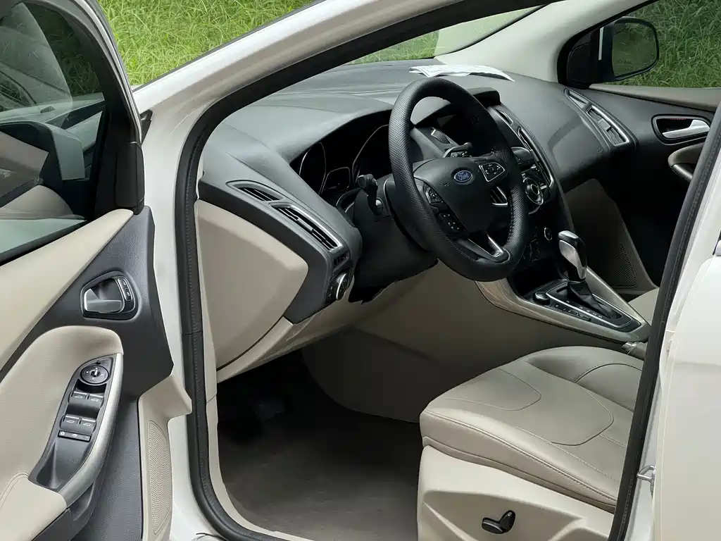 Ford Focus — миниатюра 7