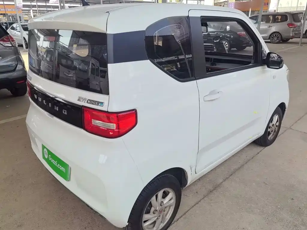 Wuling MINIEV — миниатюра 7