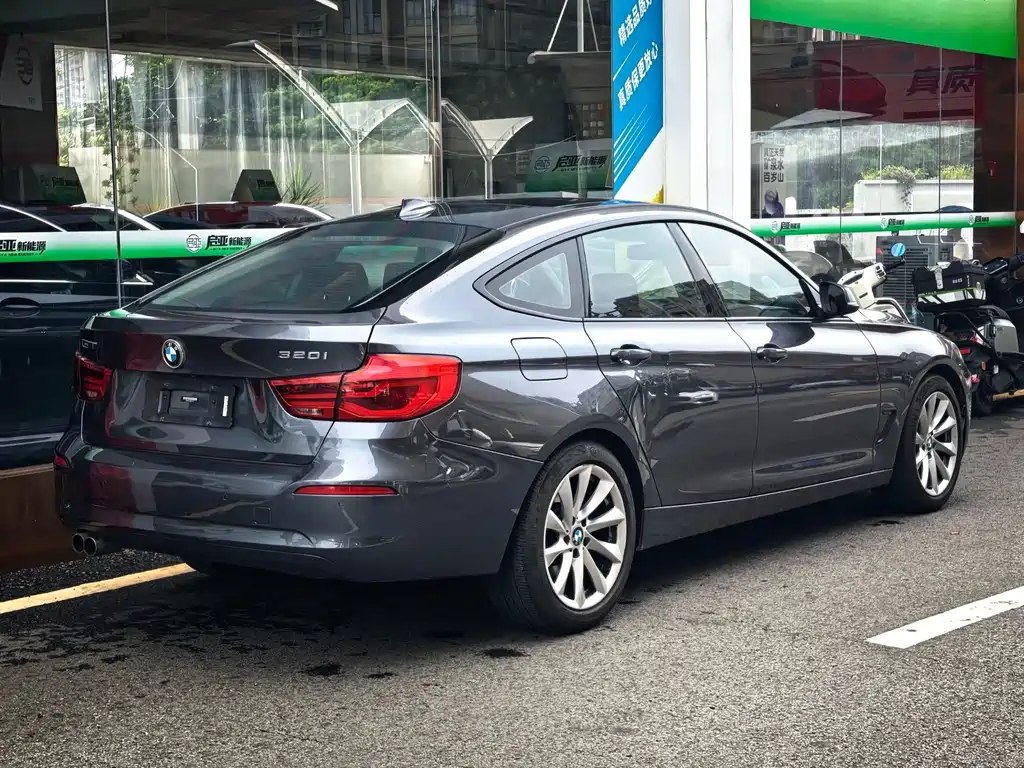 BMW 3 Series GT — миниатюра 9