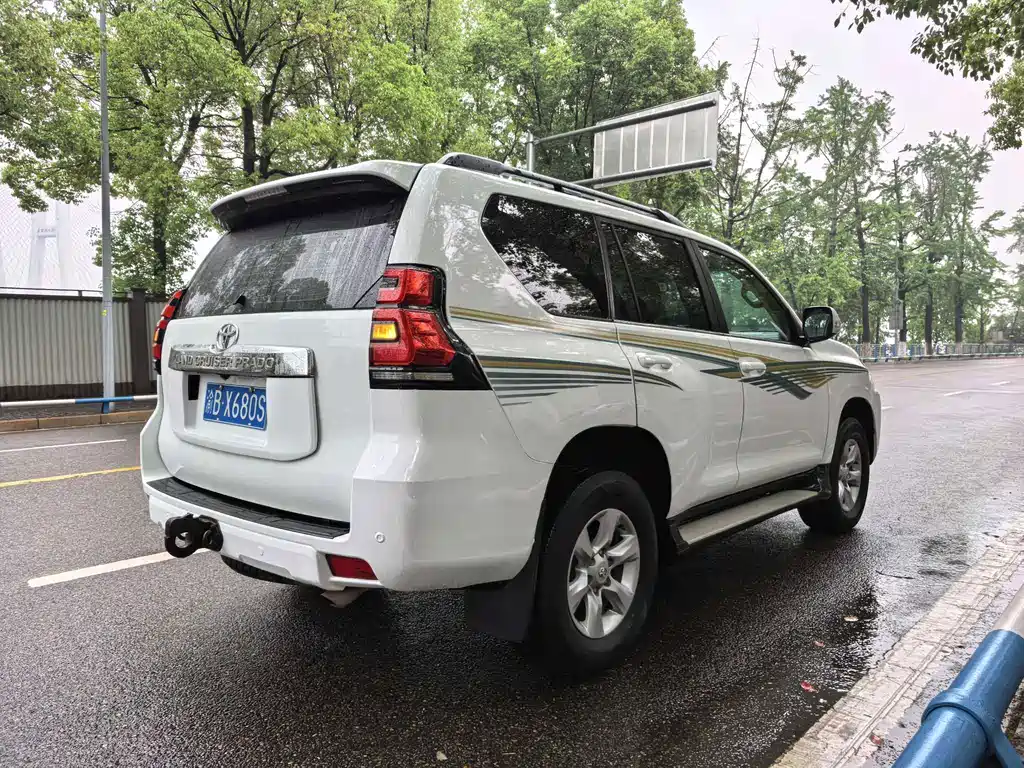 Toyota Prado (Import) — миниатюра 9