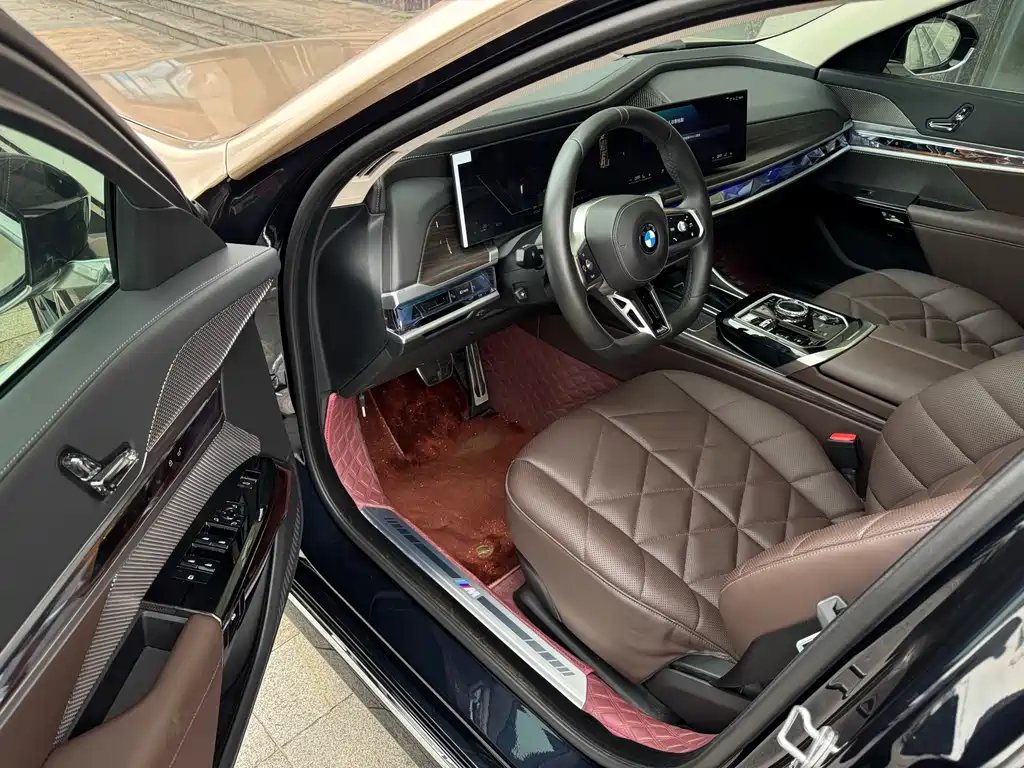 BMW 7 Series 7 2023 735Li M Sport