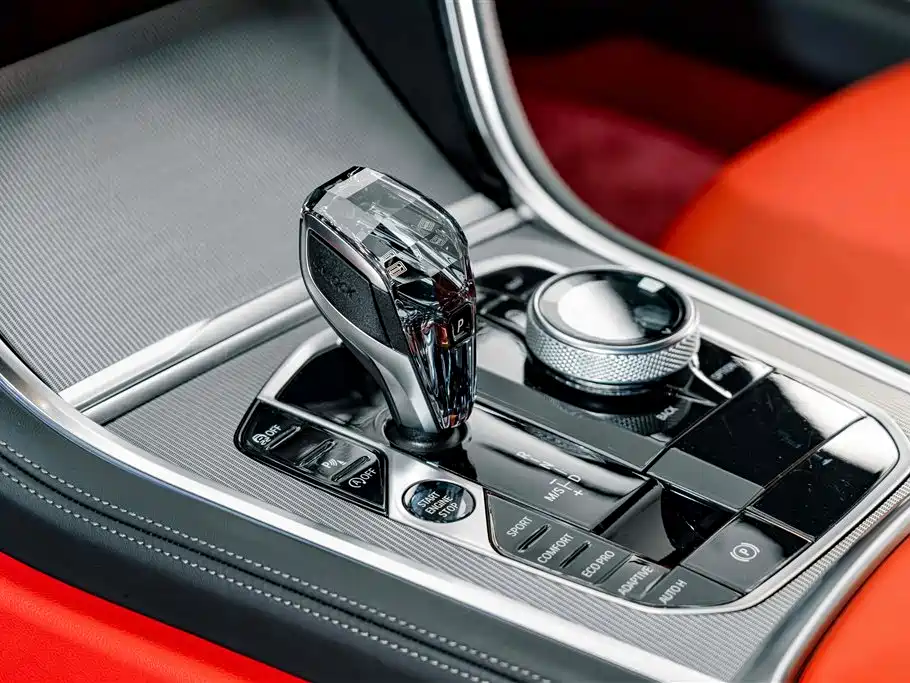 BMW 8 Series — миниатюра 17