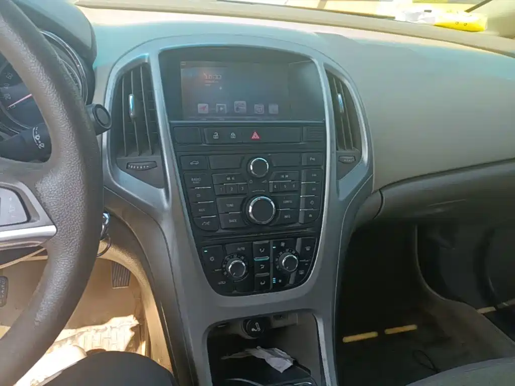 Buick Excelle — миниатюра 13
