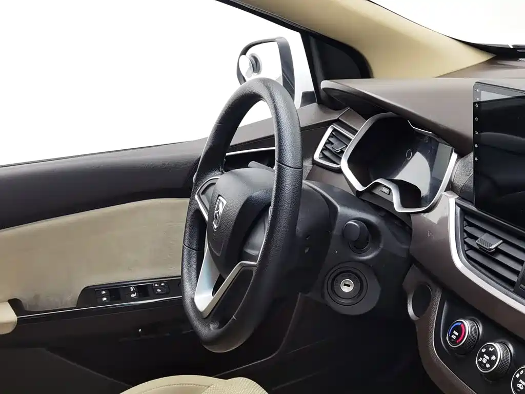 Baojun 310W — миниатюра 22