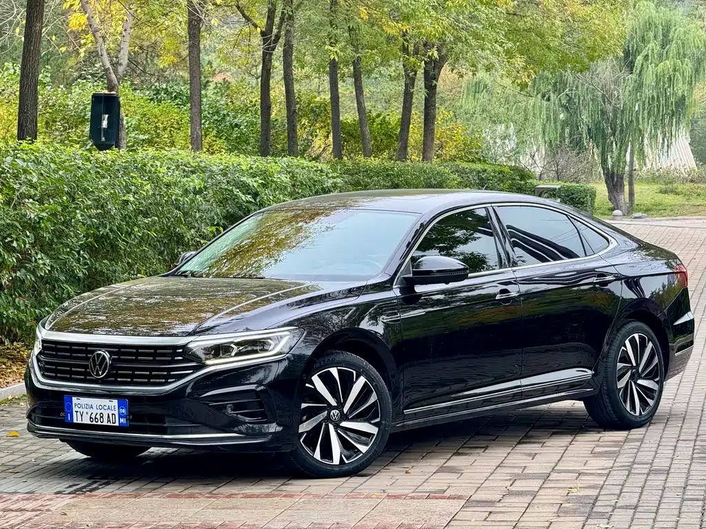 Volkswagen Passat 2021